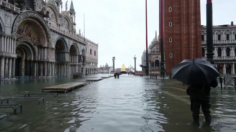 Benátky znovu pod vodou. Úřady neaktivovaly včas protipovodňový systém